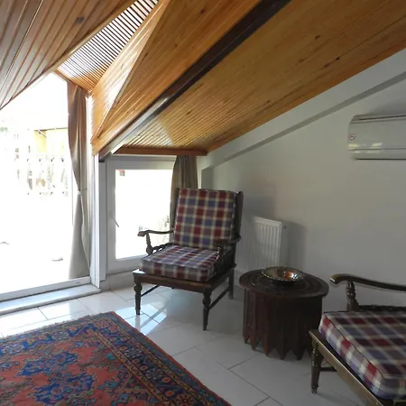 Berk Guest House - Grandma'S House Стамбул Номер фото